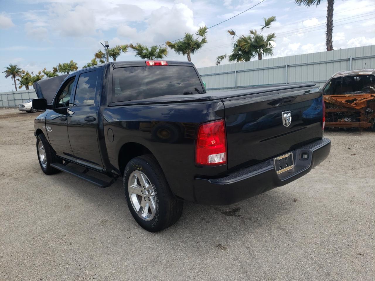 Photo 3 from auction – 2018 RAM 1500 ST with VIN 3C6RR6KT5JG264150