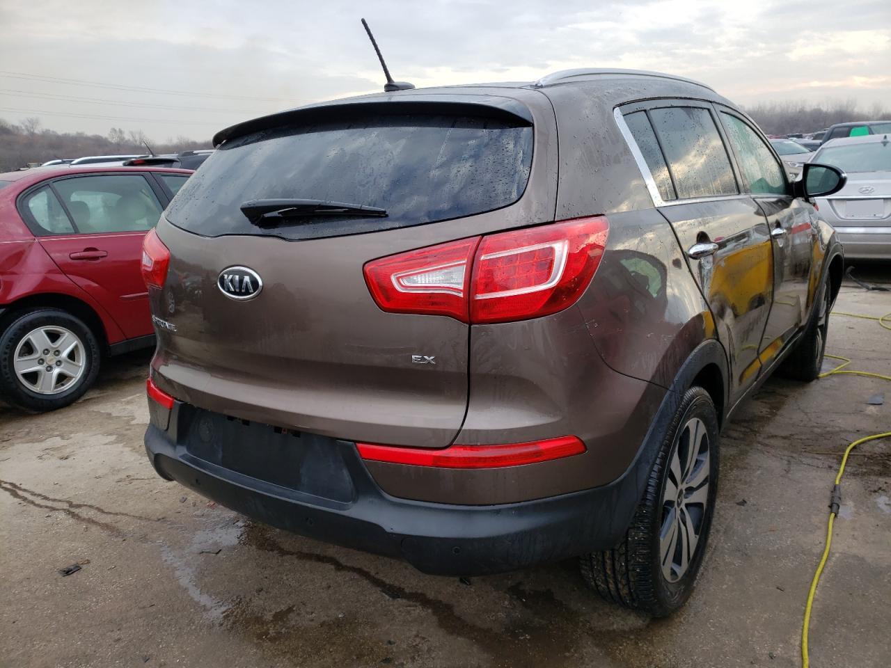 Photo 4 from auction – 2012 KIA SPORTAGE E with VIN KNDPC3A26C7176103
