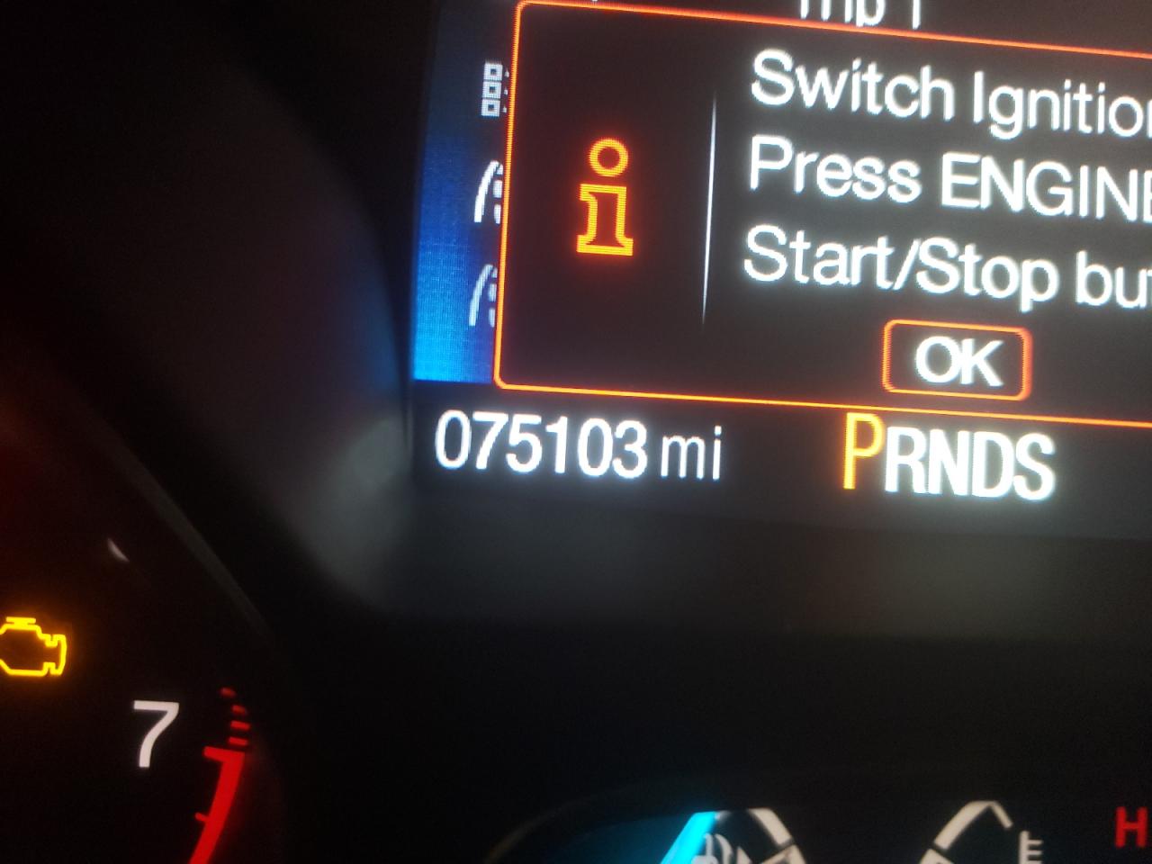 Photo 8 from auction – 2019 FORD ESCAPE SE with VIN 1FMCU9GD1KUB22341