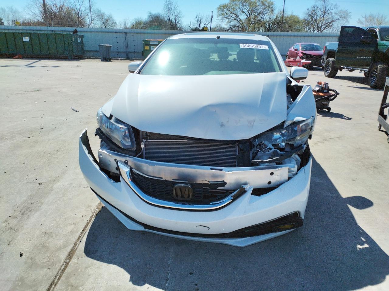 Photo 9 from auction – 2015 HONDA CIVIC EXL with VIN 19XFB2F93FE093943
