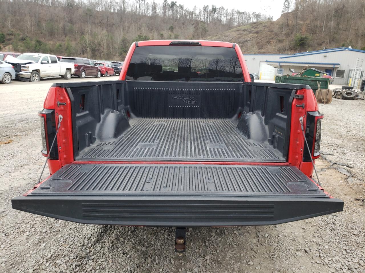 Photo 6 from auction – 2016 FORD F150 with VIN 1FTMF1EF7GFB45420