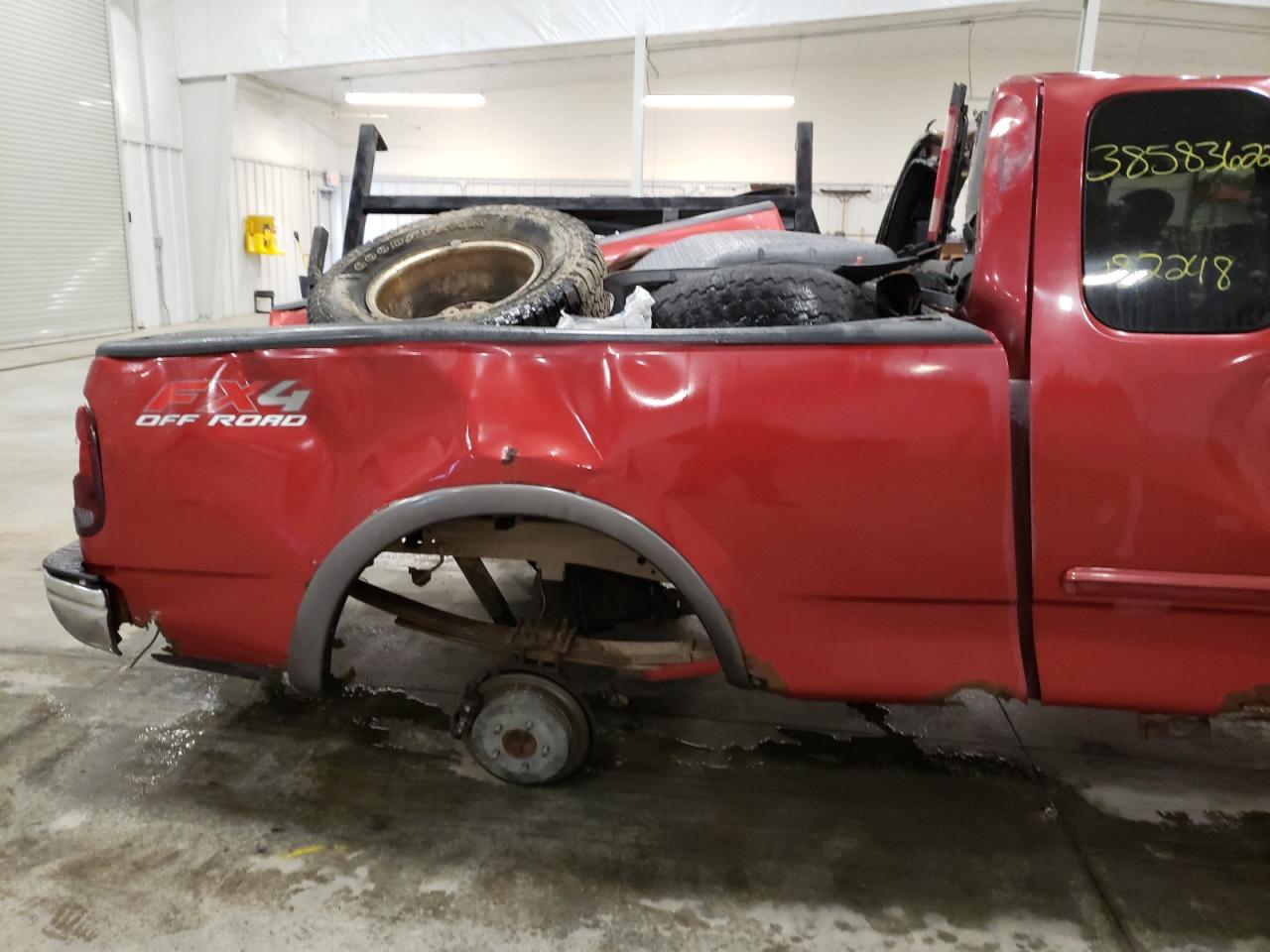 Photo 10 from auction – 2002 FORD F150 with VIN 1FTRX18L22KA29286