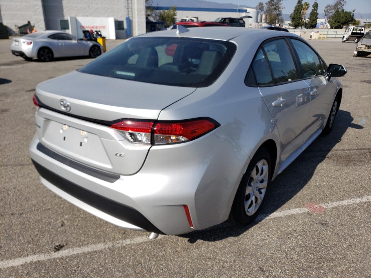Photo 4 from auction – 2022 TOYOTA COROLLA LE with VIN 5YFEPMAEXNP300449
