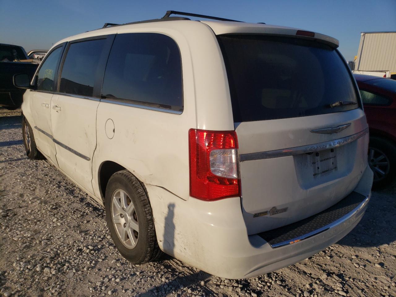 Photo 3 from auction – 2012 CHRYSLER TOWN & COU with VIN 2C4RC1BG1CR305127