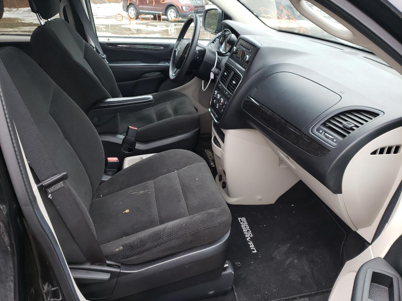 Photo 5 from auction – 2016 DODGE GRAND CARA with VIN 2C4RDGBG8GR100829