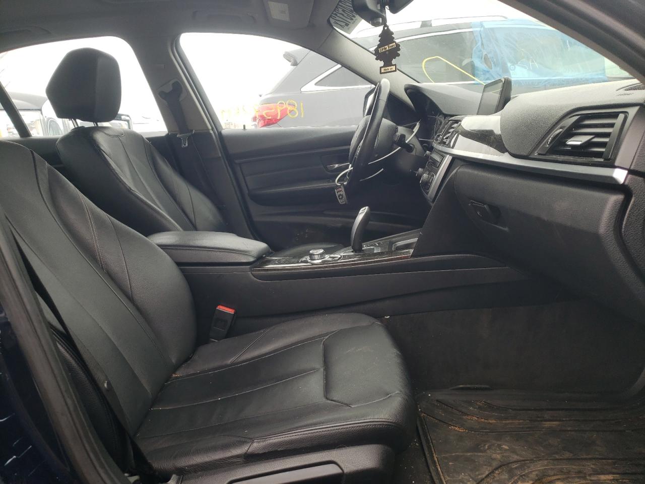Photo 5 from auction – 2013 BMW 328 XI with VIN WBA3B3C55DJ812133