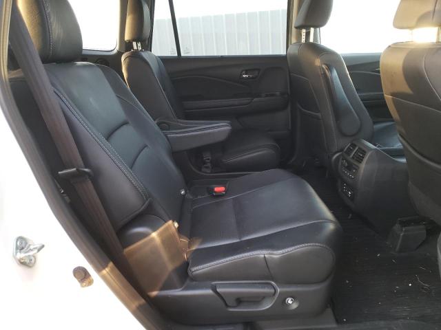 Photo 6 from auction – 2016 HONDA PILOT ELIT with VIN 5FNYF6H08GB071676