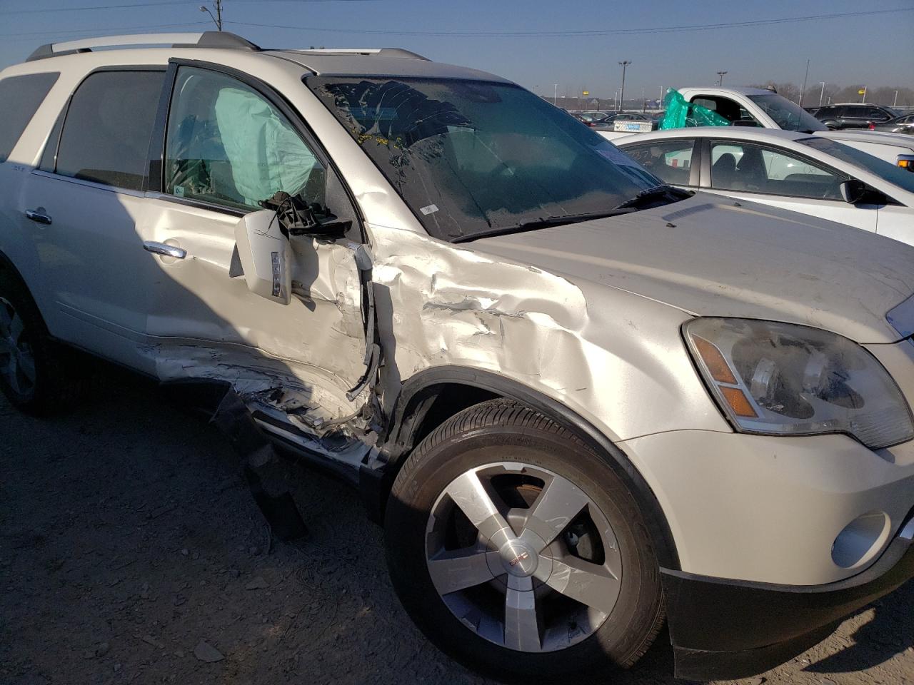 Photo 9 from auction – 2010 GMC ACADIA SLT with VIN 1GKLRMED4AJ261329
