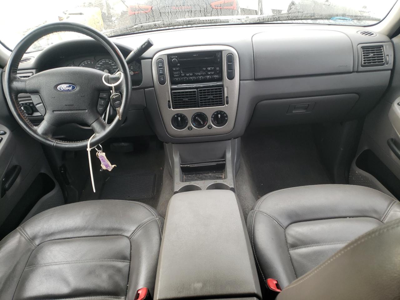 Photo 9 from auction – 2003 FORD EXPLORER X with VIN 1FMZU73KX3ZA33200