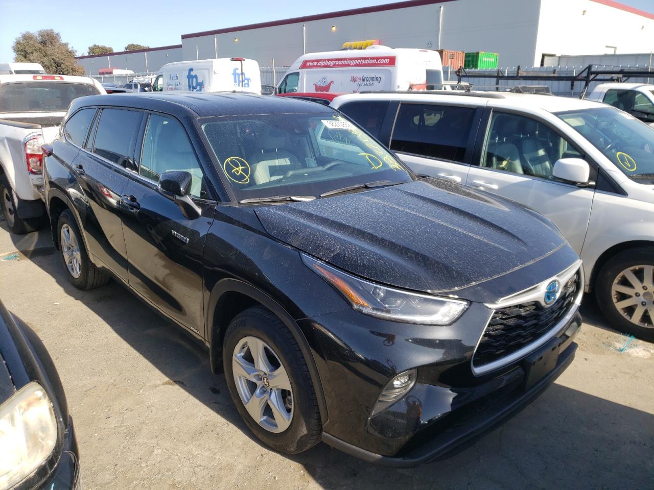 TOYOTA HIGHLANDER 2021 with VIN 5TDBBRCH9MS537185 - Photo from auction