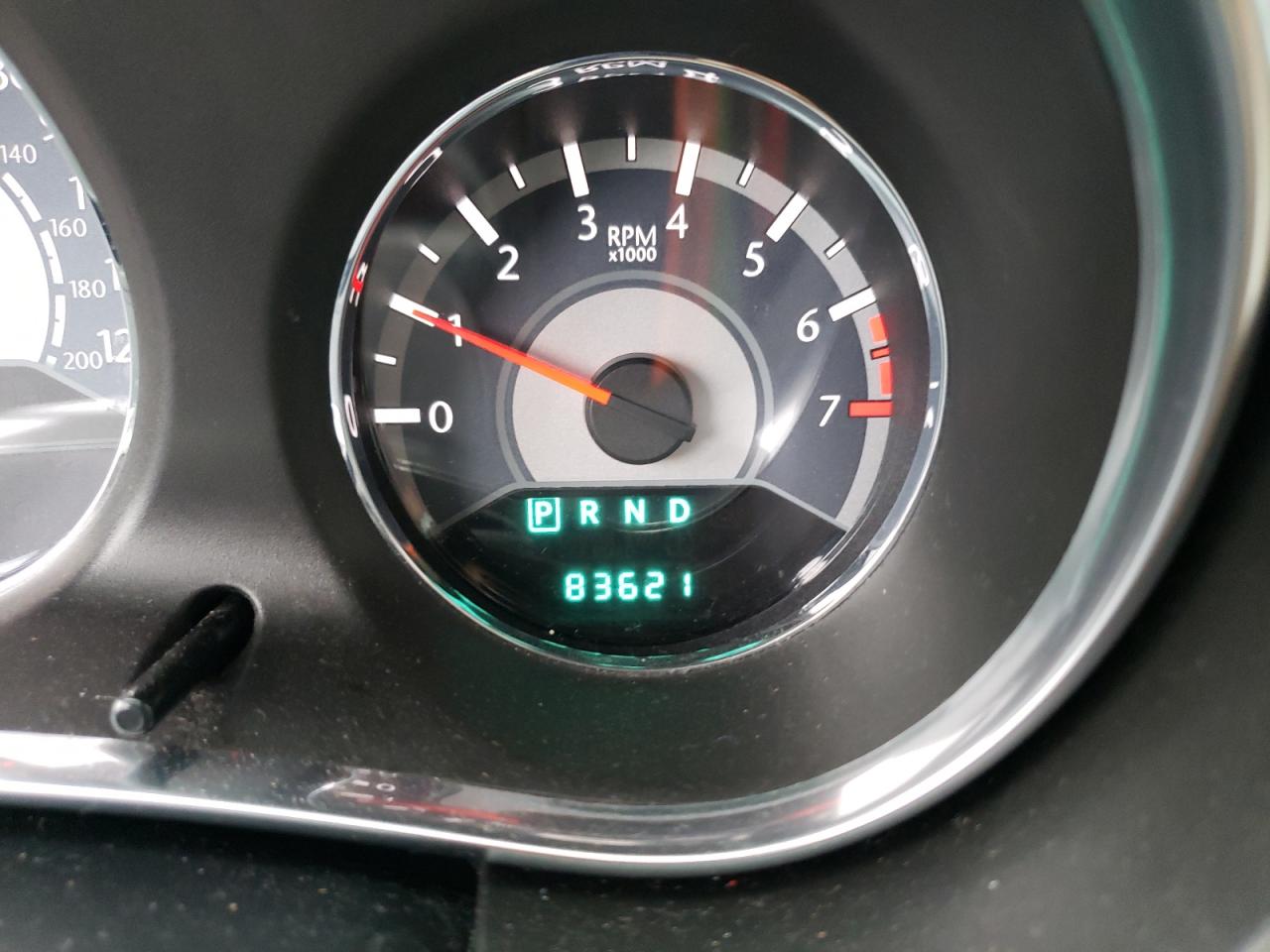 Photo 8 from auction – 2014 CHRYSLER 200 LIMITE with VIN 1C3CCBCGXEN127846