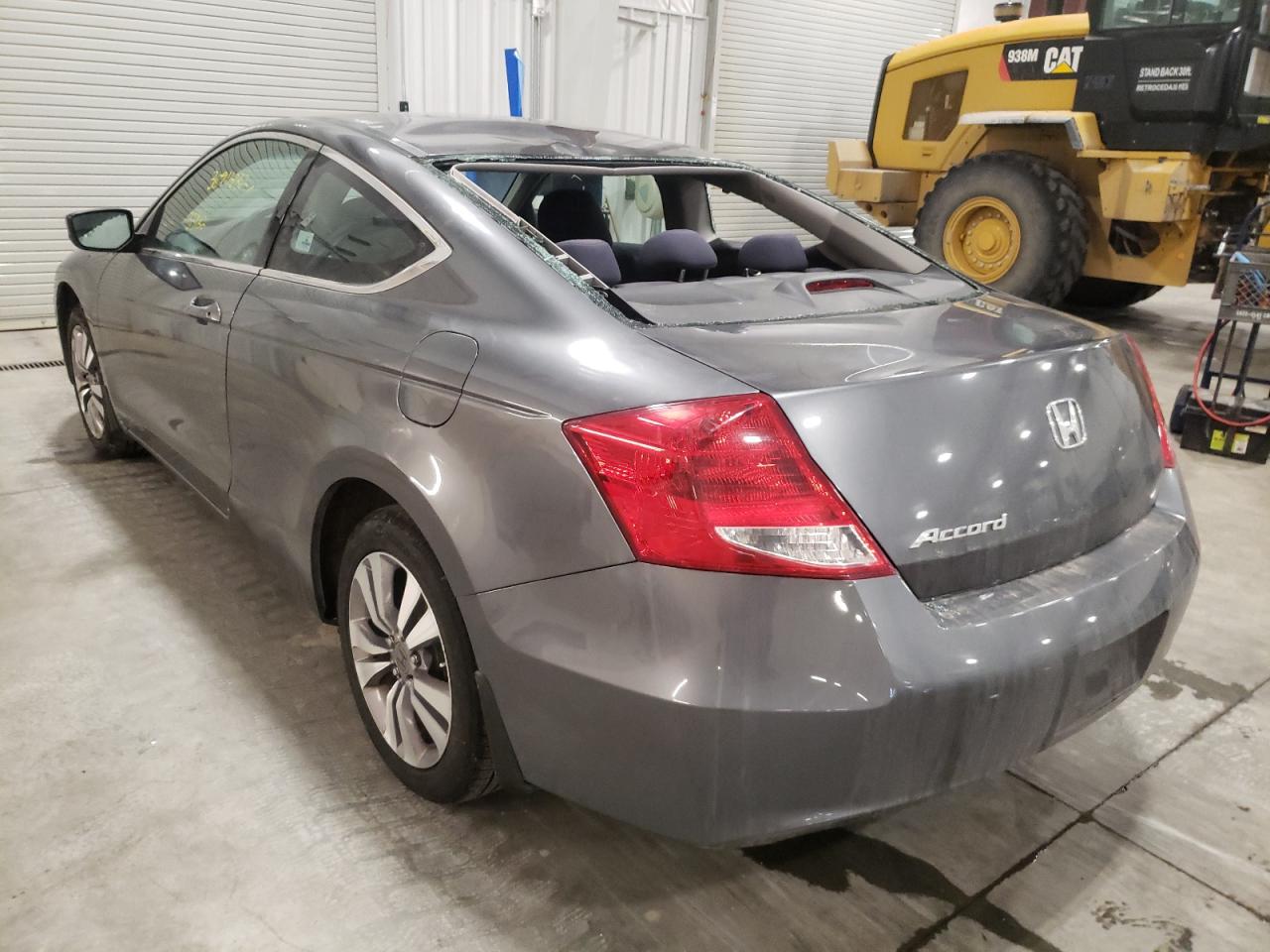 Photo 3 from auction – 2011 HONDA ACCORD LX- with VIN 1HGCS1A38BA015673