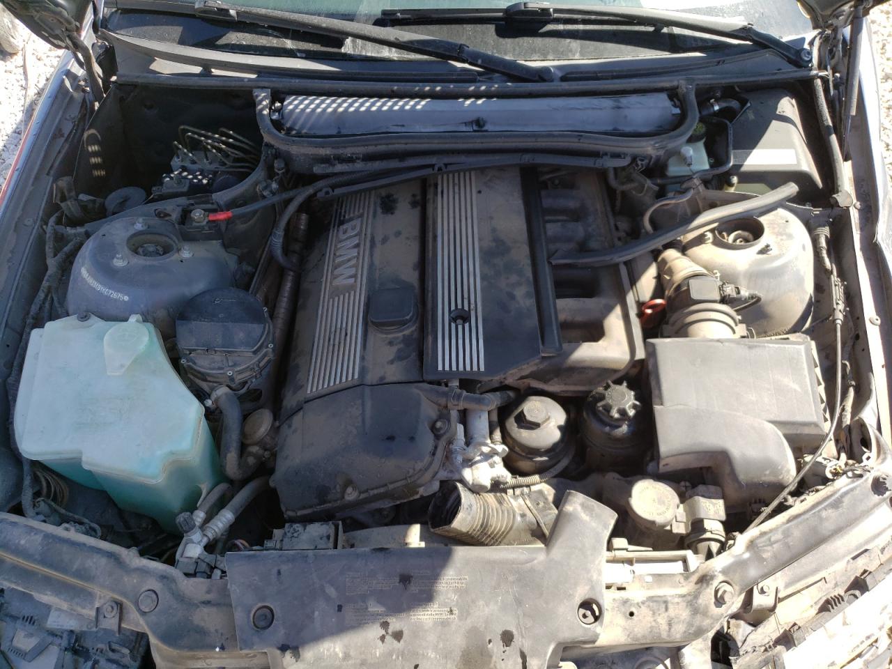 Photo 7 from auction – 2000 BMW 323 I with VIN WBAAM3348YKC72675