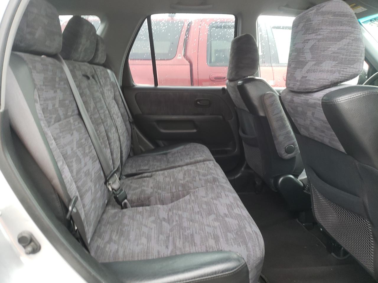 Photo 6 from auction – 2002 HONDA CR-V LX with VIN JHLRD68492C023108
