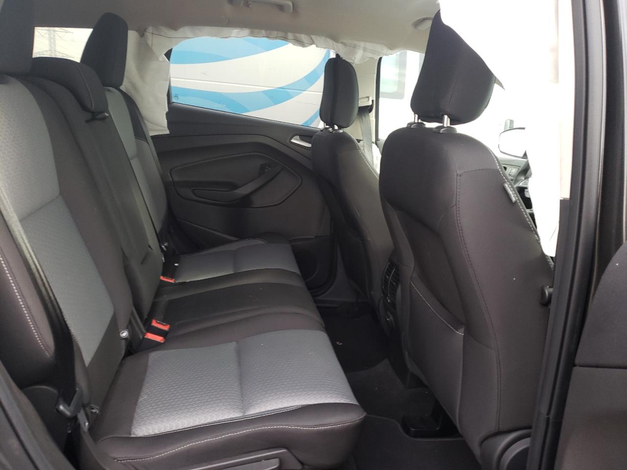 Photo 6 from auction – 2018 FORD ESCAPE SE with VIN 1FMCU0GD0JUC11750