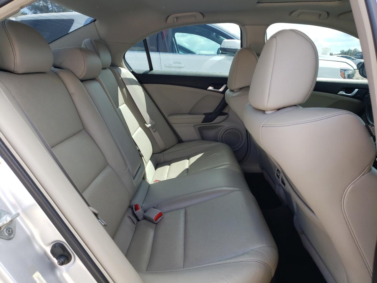 Фото 6 с аукциона – 2012 ACURA TSX с VIN JH4CU2F40CC024968