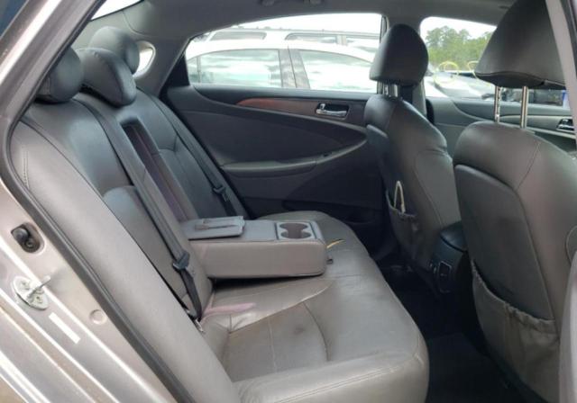 Photo 6 from auction – 2012 HYUNDAI SONATA HYB with VIN KMHEC4A4XCA024810
