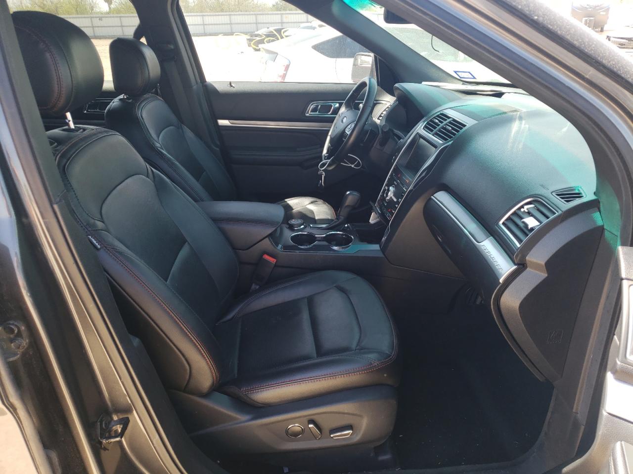 Foto 5 de la subasta – 2016 FORD EXPLORER S con VIN 1FM5K8GT2GGC85442
