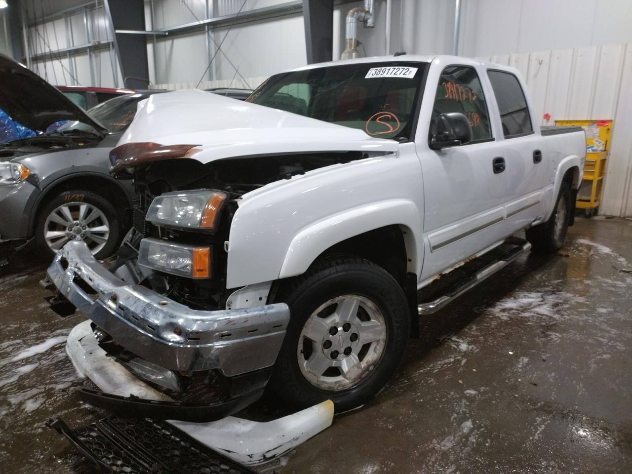 Photo 2 from auction – 2006 CHEVROLET SILVERADO with VIN 2GCEK13TX61229035