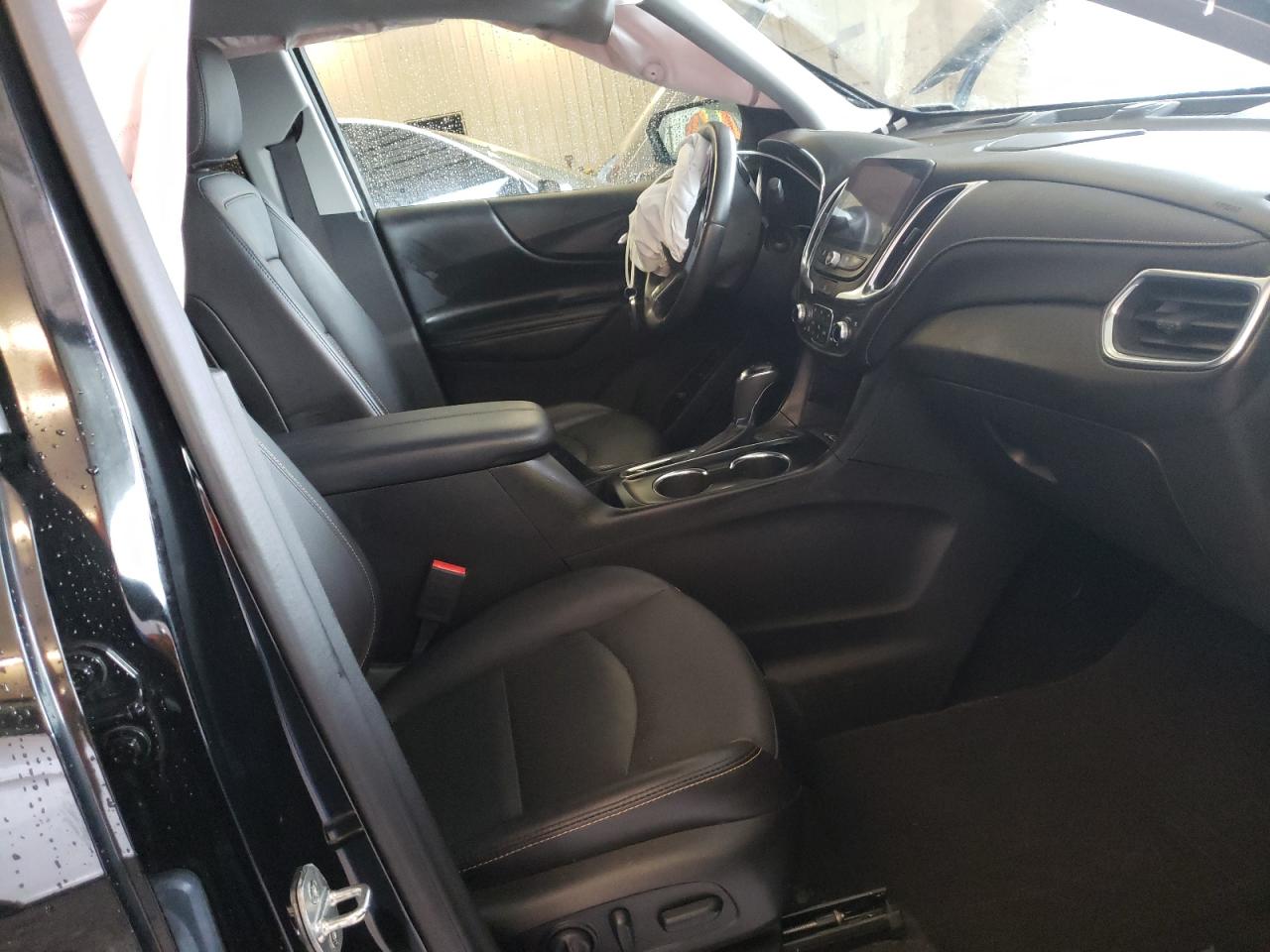 Photo 5 from auction – 2020 CHEVROLET EQUINOX PR with VIN 2GNAXYEX0L6147801