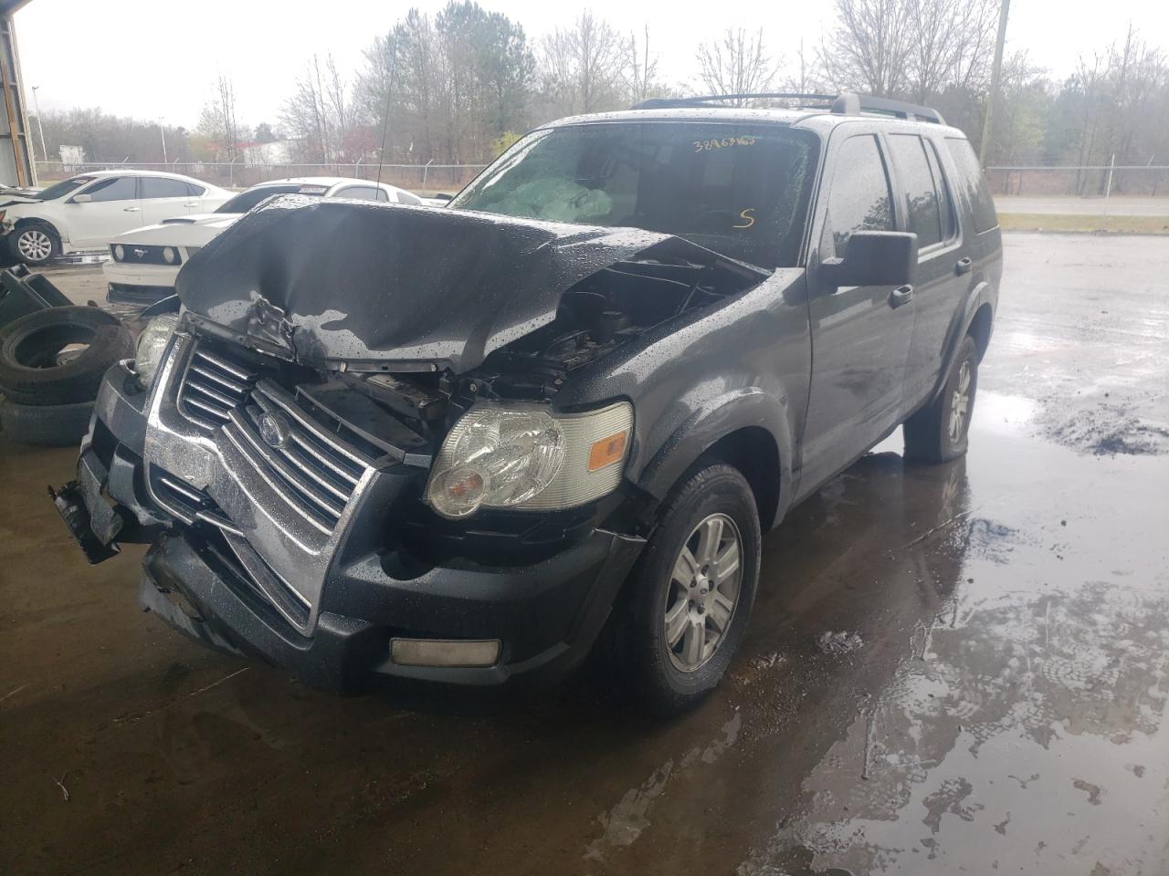 Photo 2 from auction – 2010 FORD EXPLORER X with VIN 1FMEU6DE2AUA62847