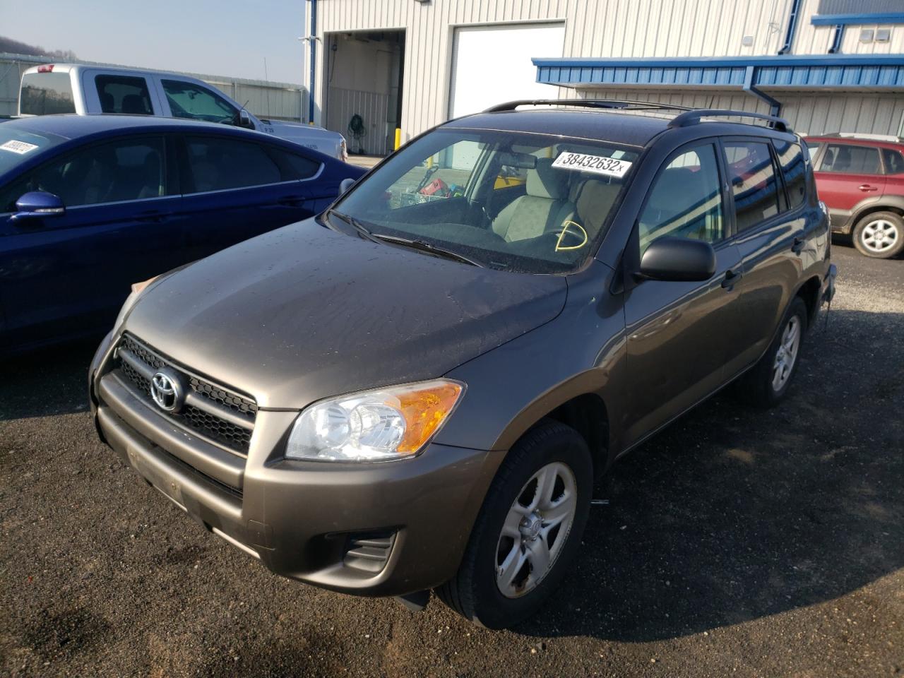 Photo 2 from auction – 2011 TOYOTA RAV4 with VIN 2T3BF4DV7BW082876