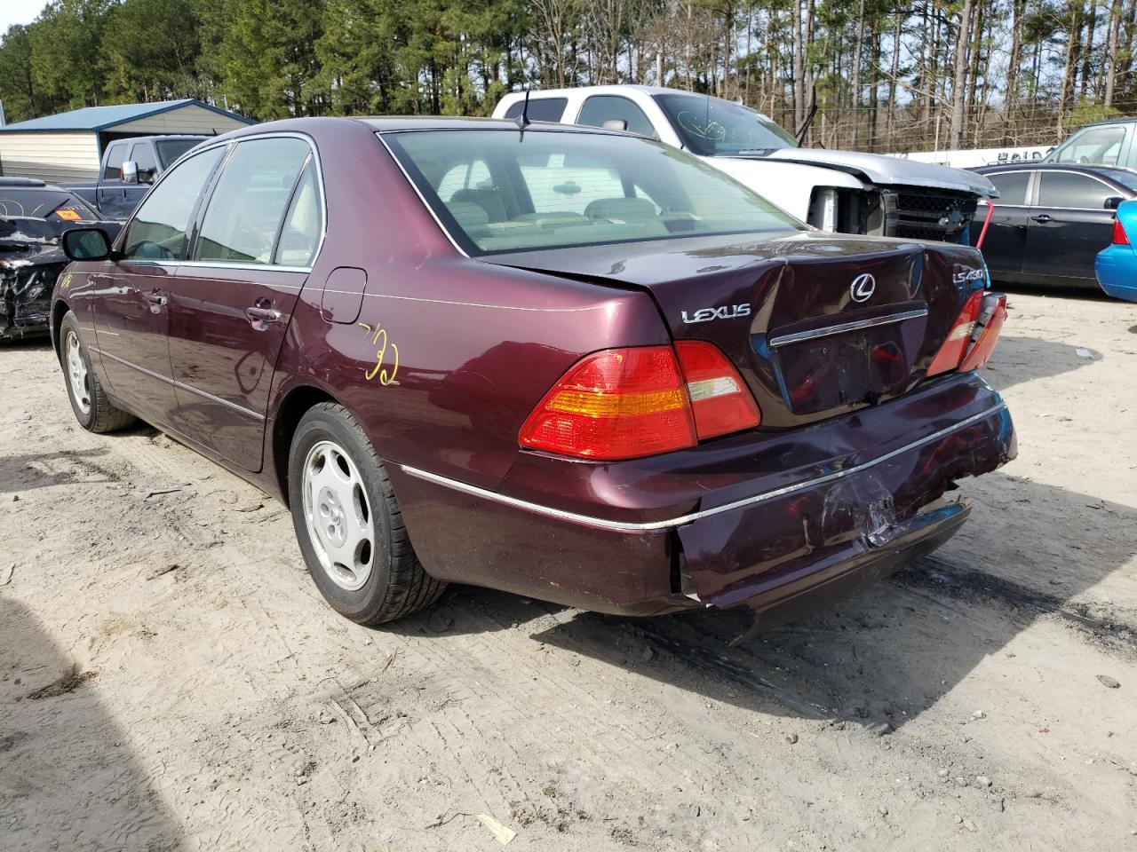 Photo 3 from auction – 2001 LEXUS LS 430 with VIN JTHBN30FX10025939