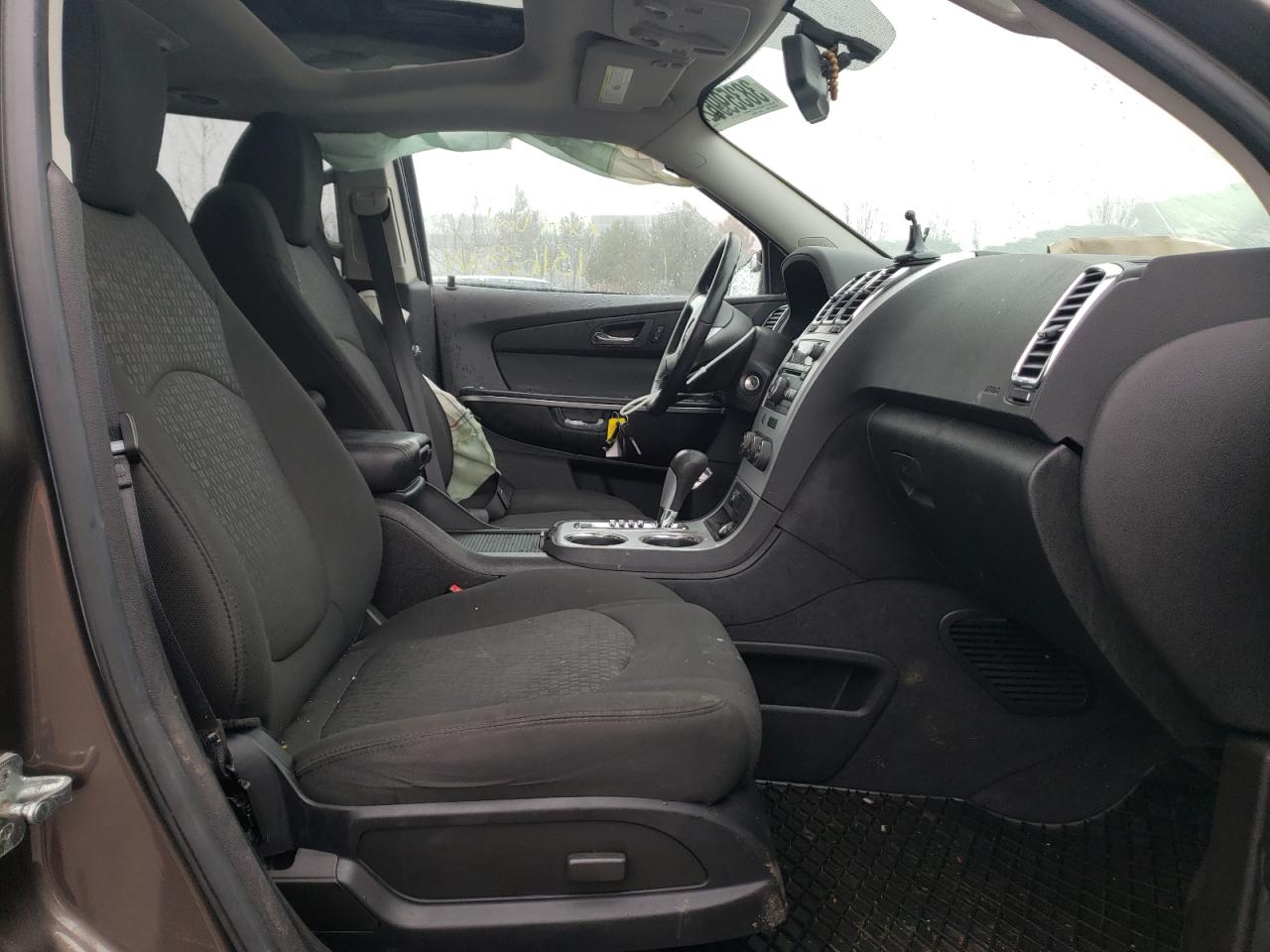 Foto 5 de la subasta – 2011 GMC ACADIA SLE con VIN 1GKKRPED4BJ201520