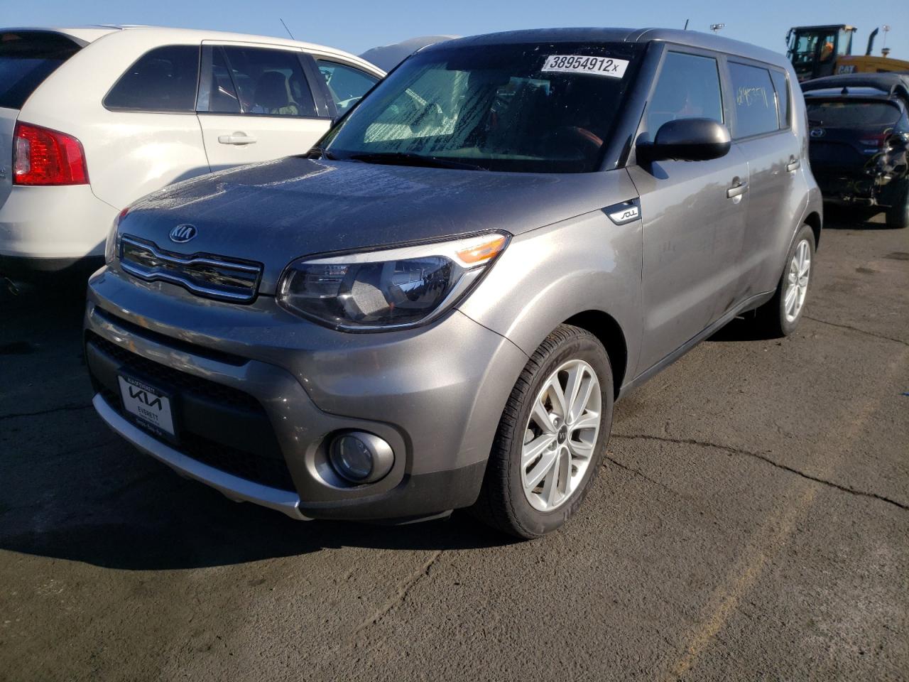 Photo 2 from auction – 2017 KIA SOUL + with VIN KNDJP3A54H7411626