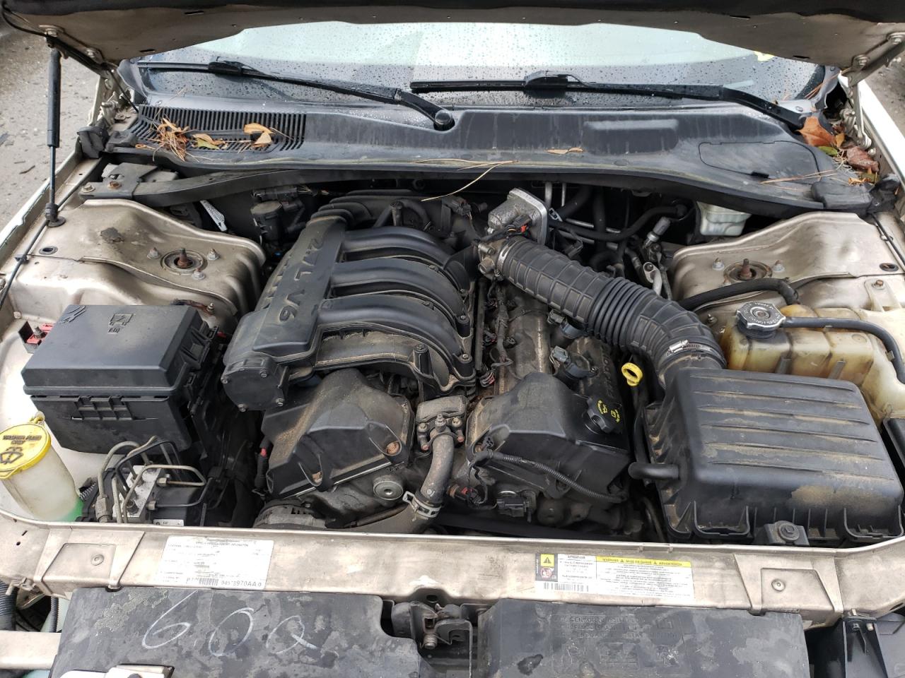 Photo 7 from auction – 2008 CHRYSLER 300 LX with VIN 2C3LA43R38H172384