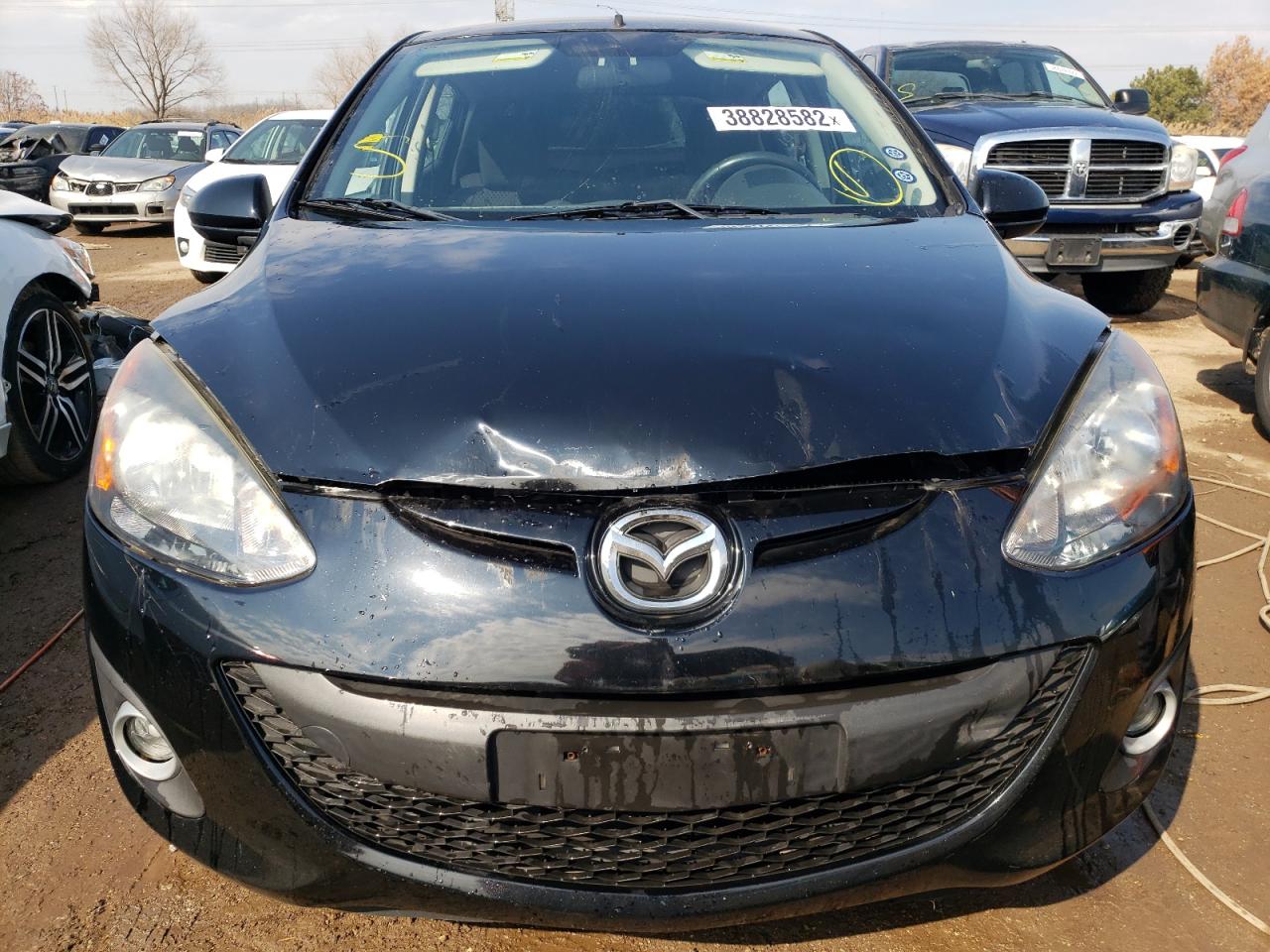 Photo 9 from auction – 2011 MAZDA MAZDA2 with VIN JM1DE1HY5B0130927