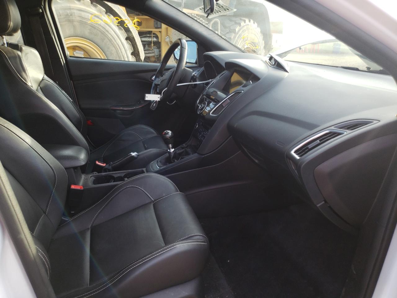 Photo 5 from auction – 2018 FORD FOCUS ST with VIN 1FADP3L95JL285325