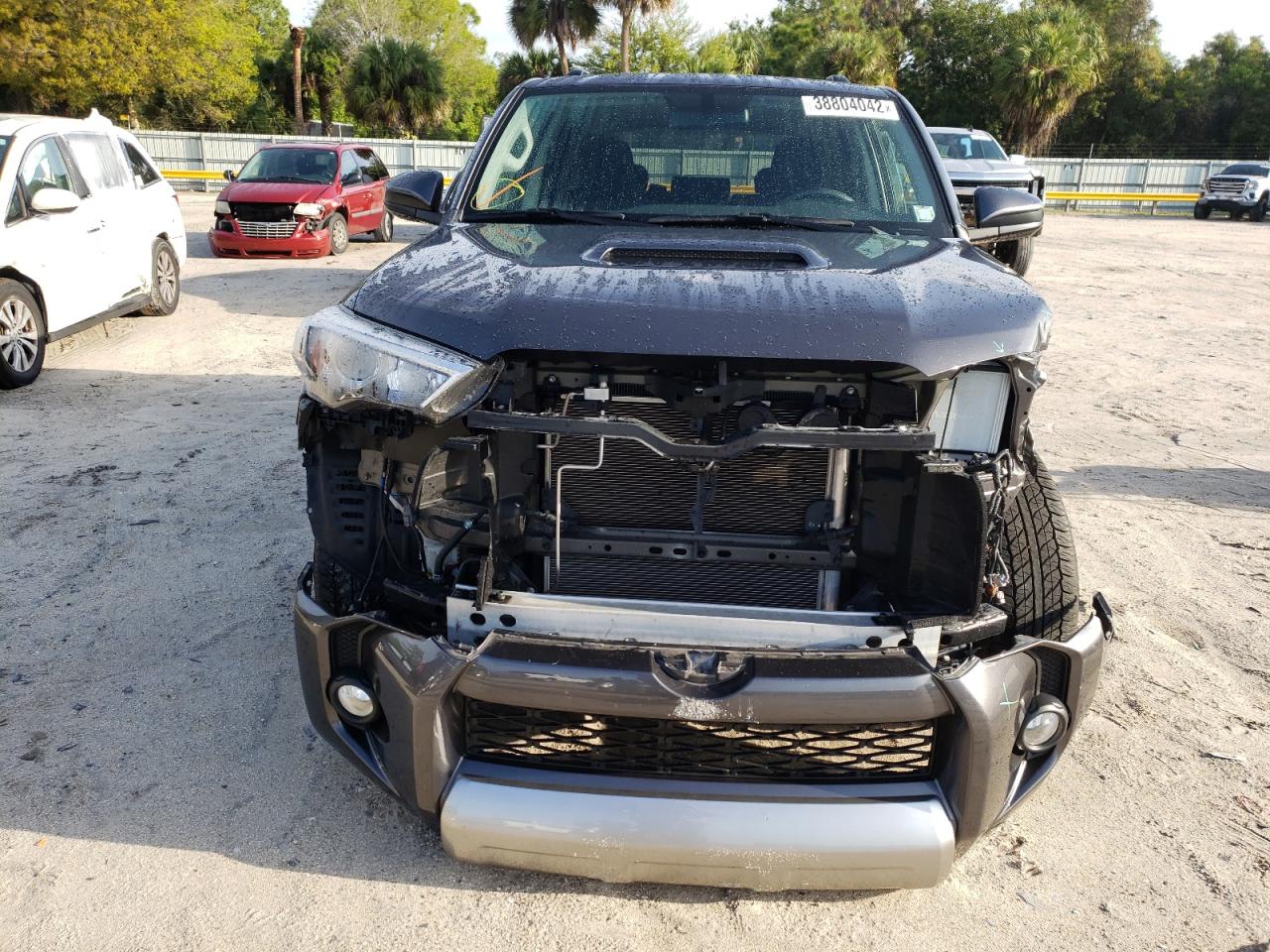 Foto 9 de la subasta – 2018 TOYOTA 4RUNNER SR con VIN JTEBU5JR8J5609618