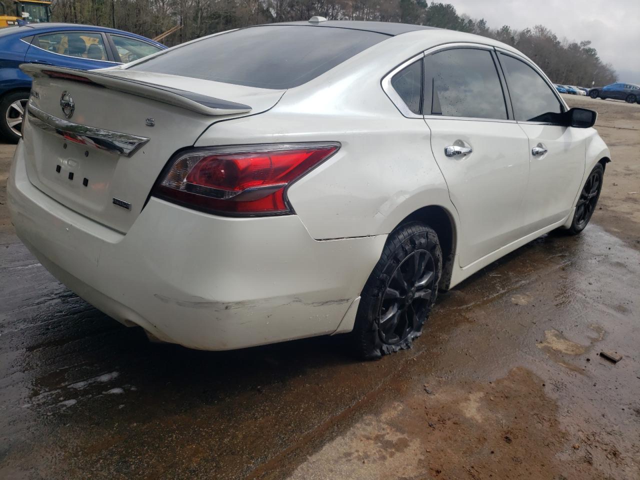 Photo 4 from auction – 2015 NISSAN ALTIMA 2.5 with VIN 1N4AL3APXFC493546