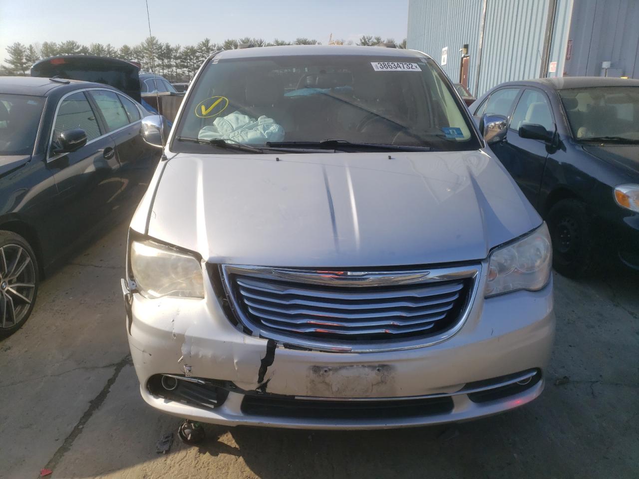 Photo 9 from auction – 2011 CHRYSLER TOWN & COU with VIN 2A4RR8DG2BR676116