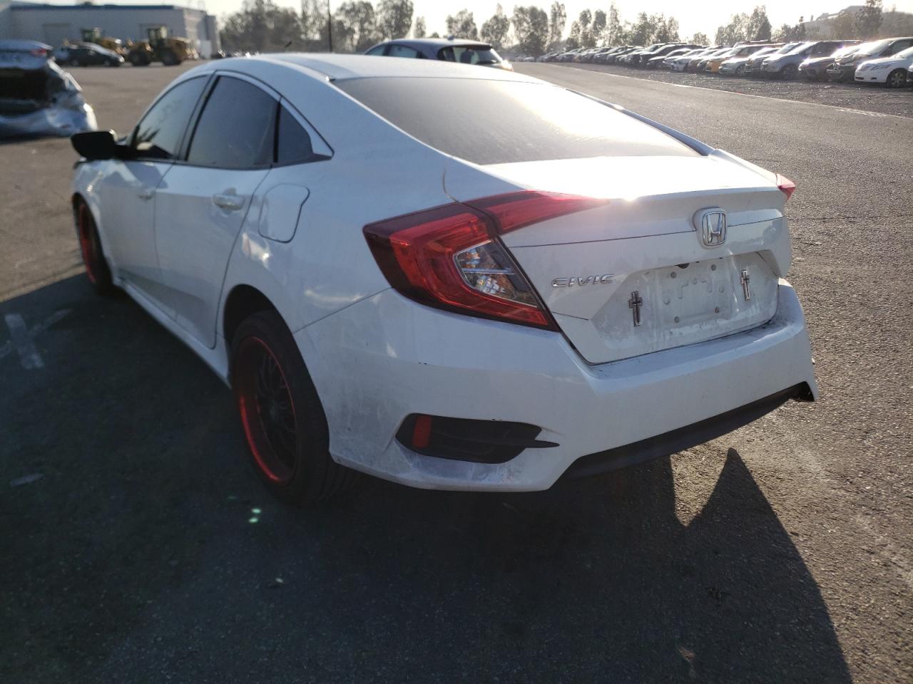 Photo 3 from auction – 2017 HONDA CIVIC LX with VIN 19XFC2F57HE209240