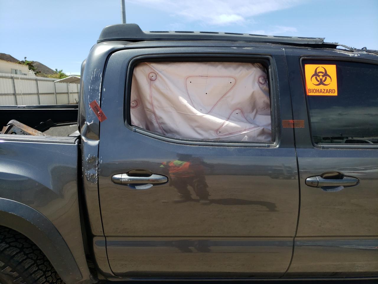 Photo 6 from auction – 2017 TOYOTA TACOMA DOU with VIN 3TMCZ5AN9HM093281