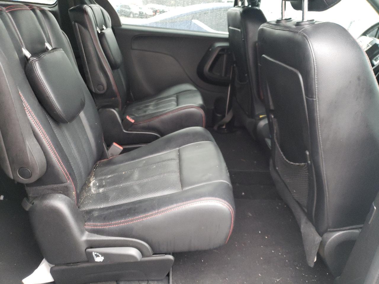 Photo 6 from auction – 2015 DODGE GRAND CARA with VIN 2C4RDGEG9FR574671
