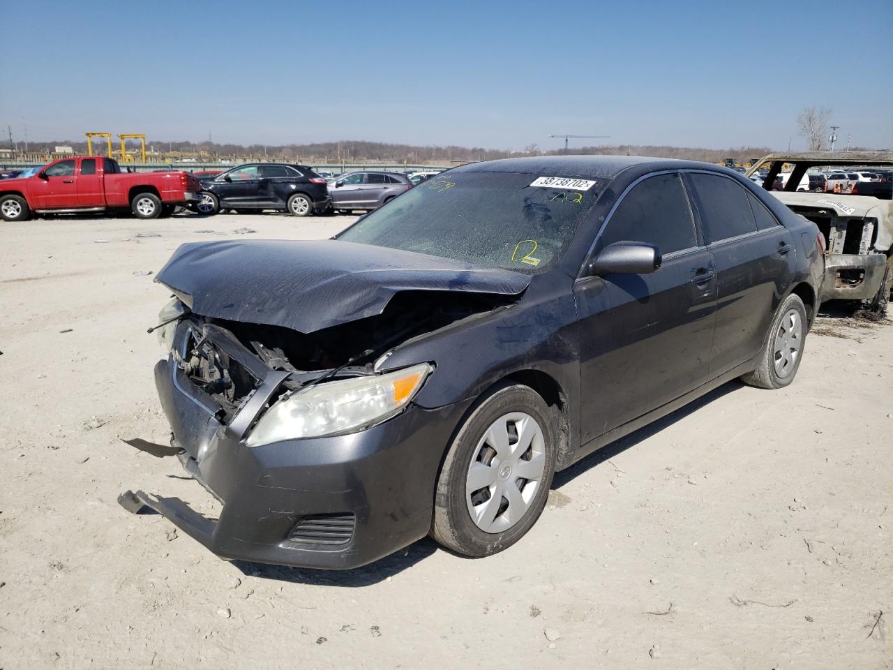 Photo 2 from auction – 2011 TOYOTA CAMRY BASE with VIN 4T1BF3EK1BU604229