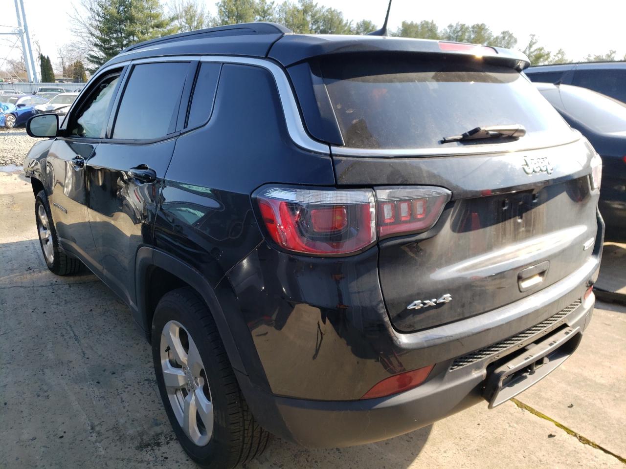 Photo 3 from auction – 2018 JEEP COMPASS LA with VIN 3C4NJDBB7JT223438