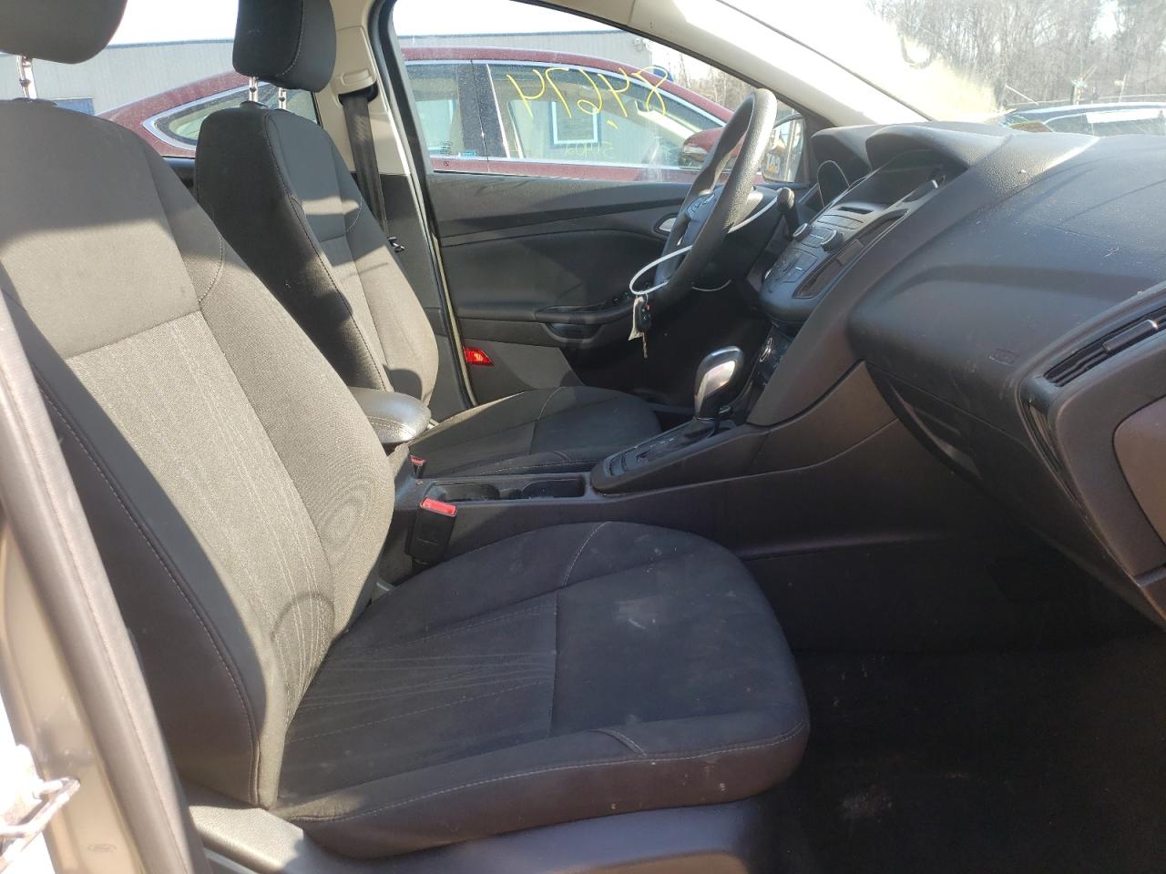 Photo 5 from auction – 2015 FORD FOCUS SE with VIN 1FADP3F26FL213541
