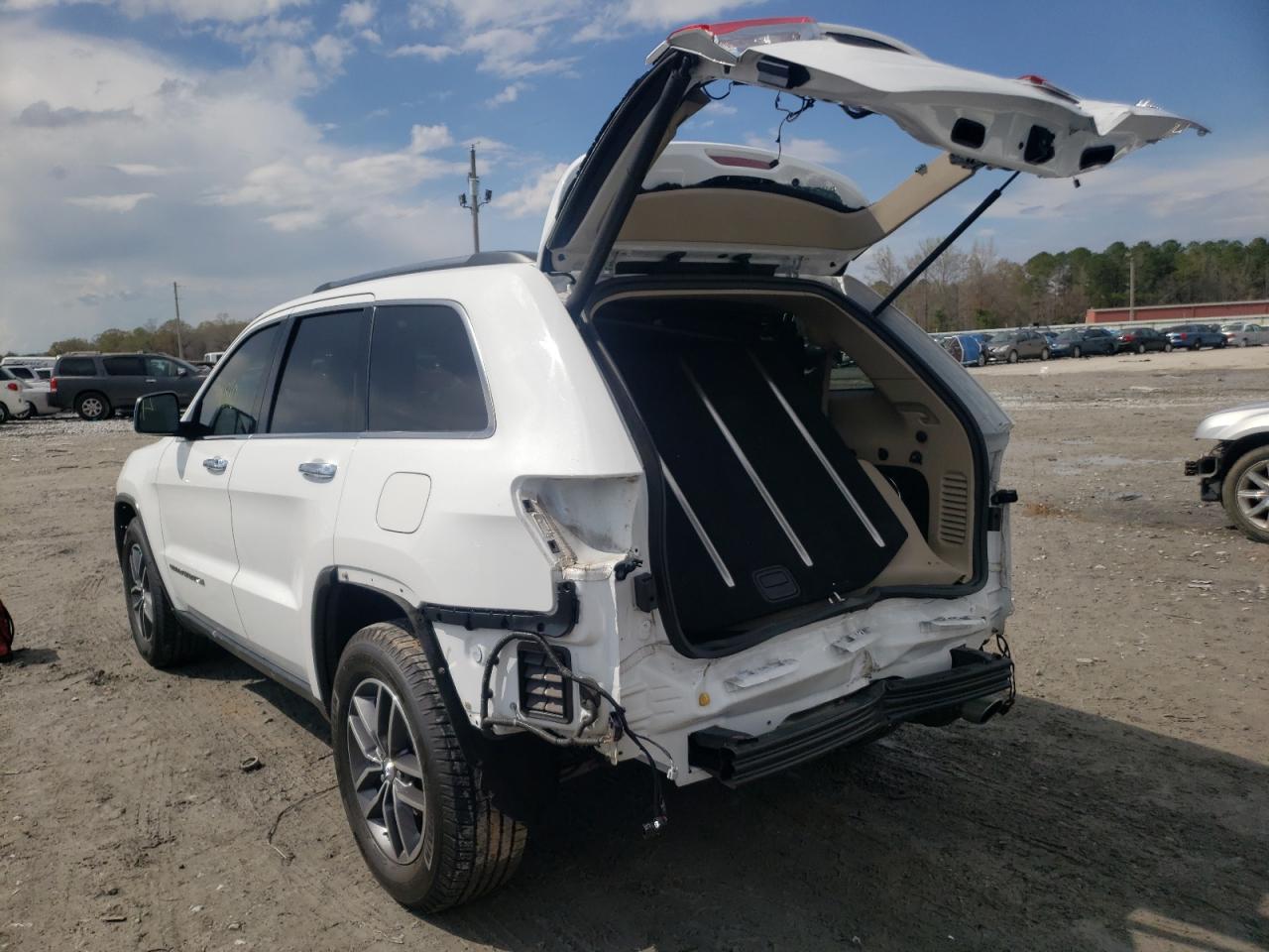 Photo 3 from auction – 2017 JEEP GRAND CHER with VIN 1C4RJEBG4HC846427
