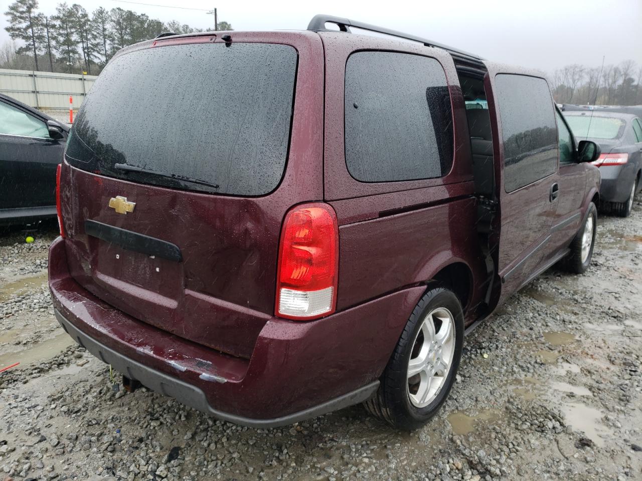 Photo 4 from auction – 2007 CHEVROLET UPLANDER L with VIN 1GNDV23107D209042