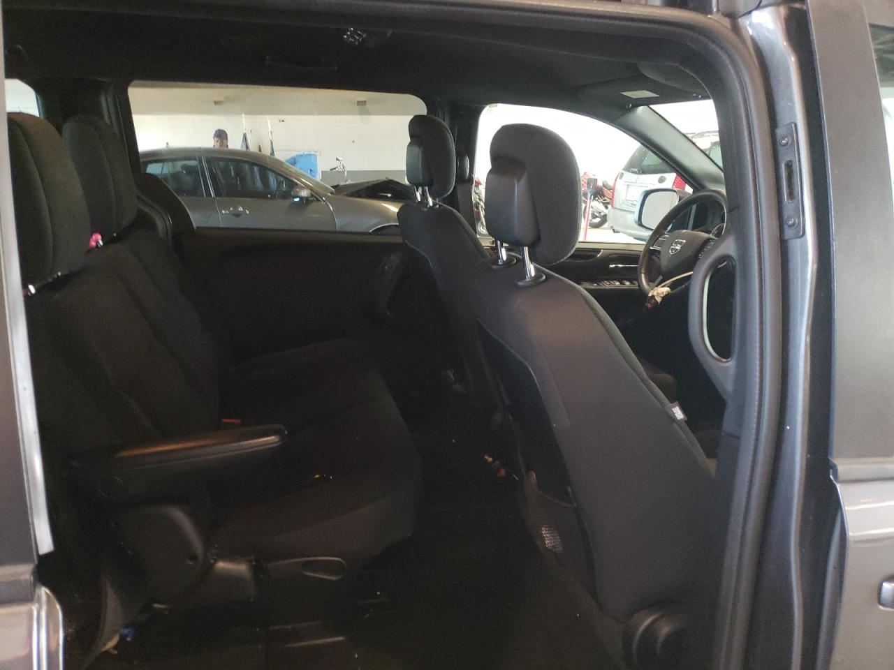Photo 6 from auction – 2018 DODGE GRAND CARA with VIN 2C4RDGBG5JR245284