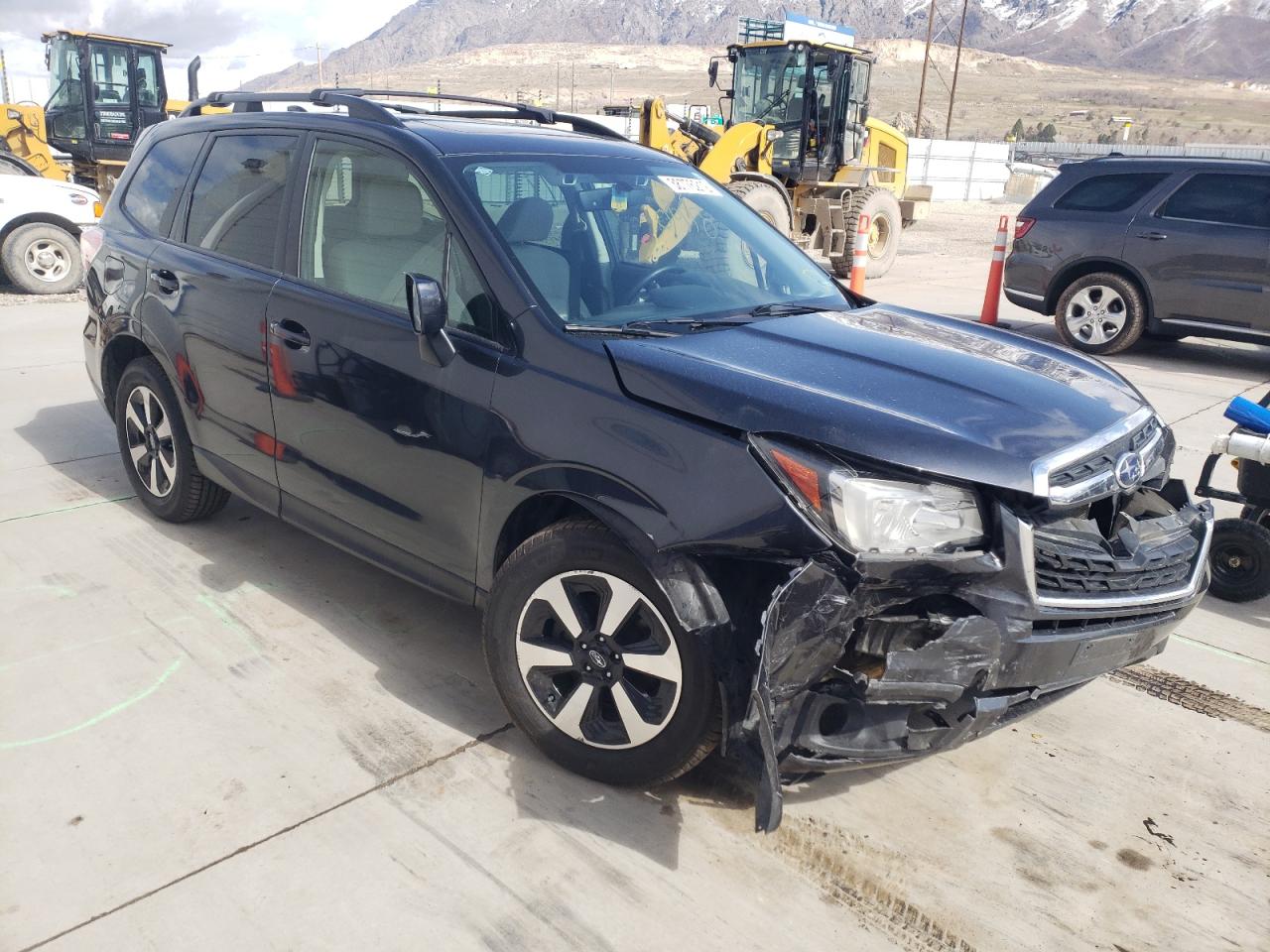 SUBARU FORESTER 2 2018 with VIN JF2SJAGC6JH443656 - Photo from auction
