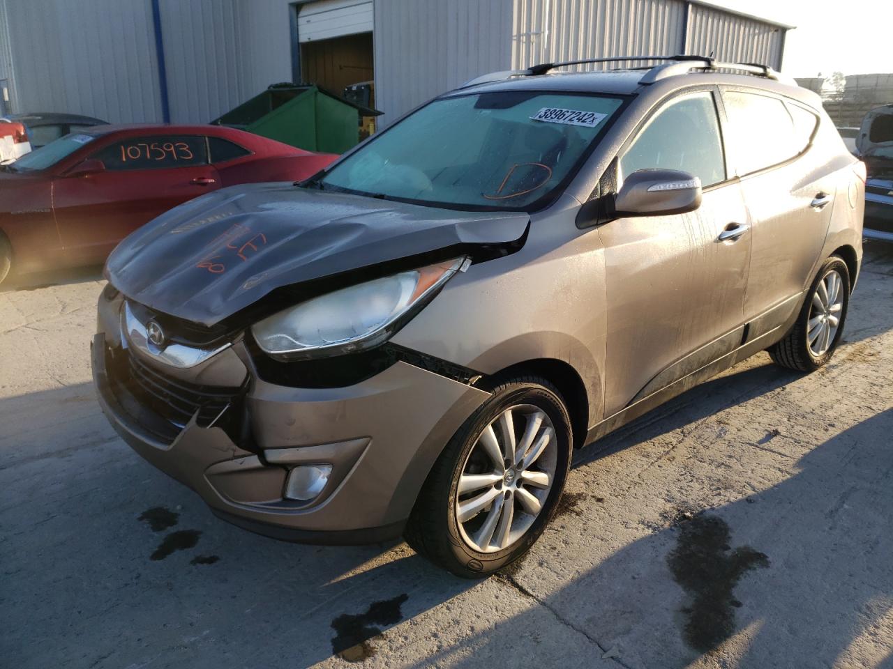 Photo 2 from auction – 2011 HYUNDAI TUCSON GLS with VIN KM8JU3AC0BU210320