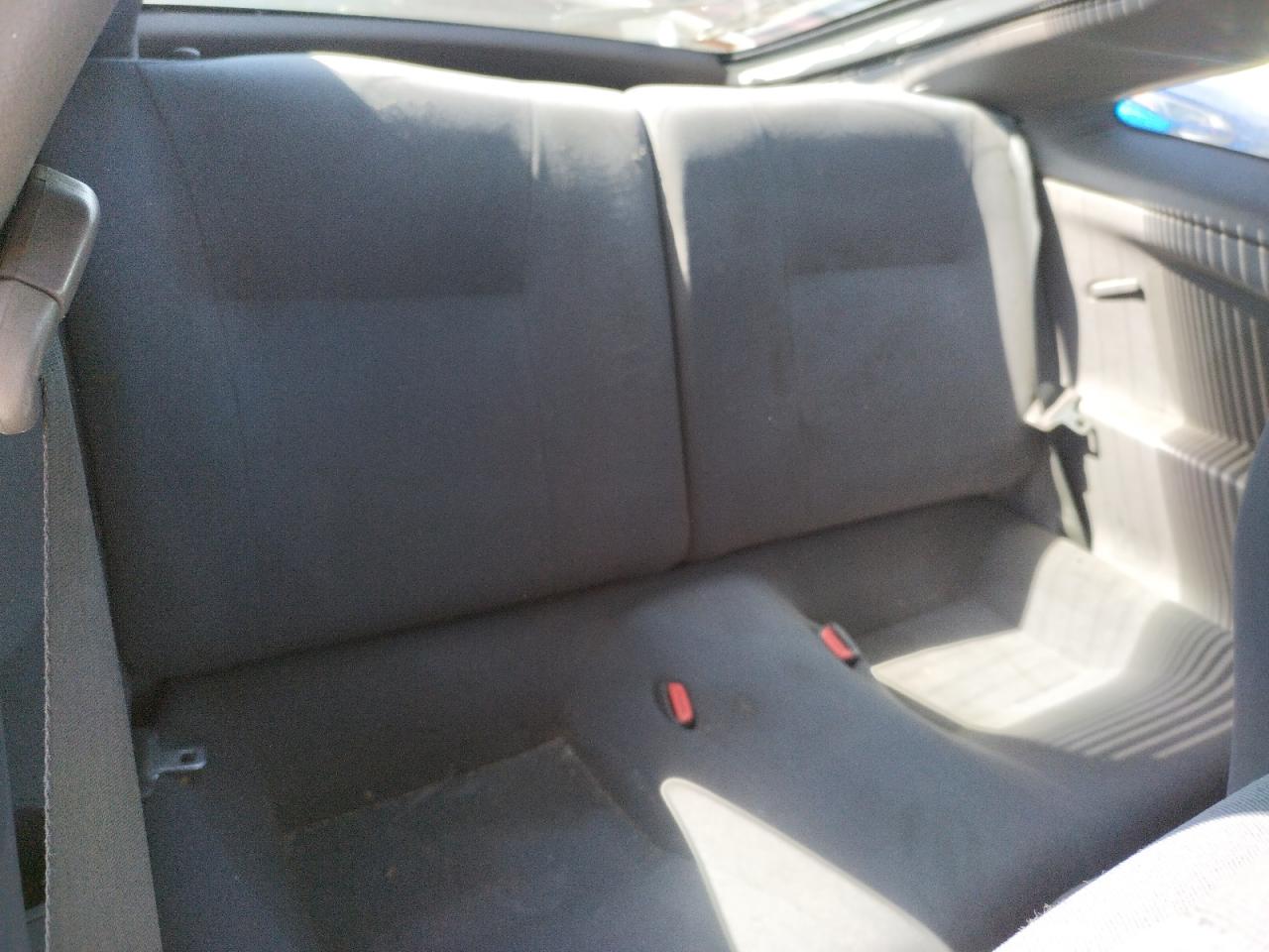 Photo 6 from auction – 2000 TOYOTA CELICA with VIN JTDDR32T5Y0004203