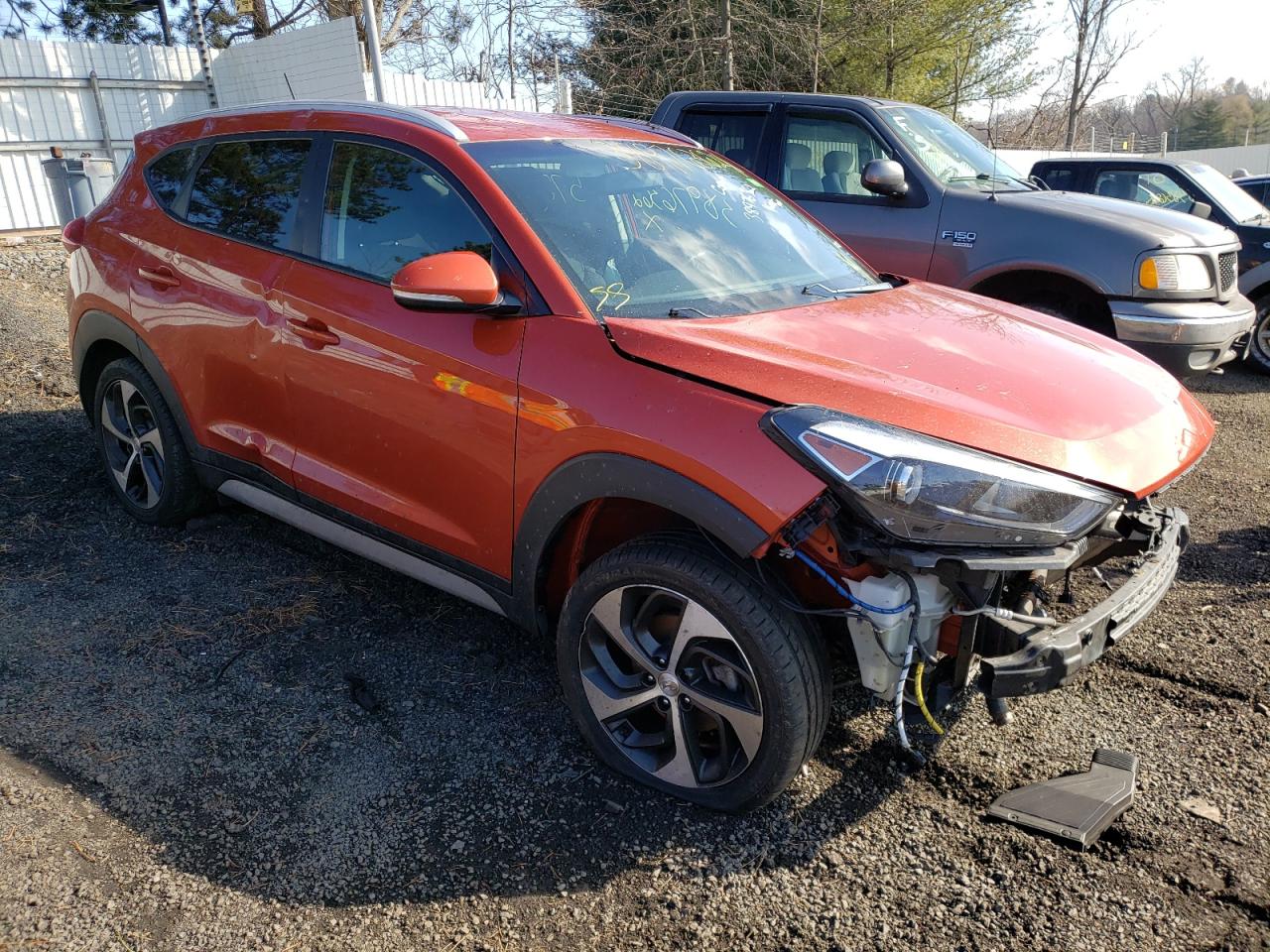 HYUNDAI TUCSON LIM 2017 with VIN KM8J3CA23HU540424 - Photo from auction