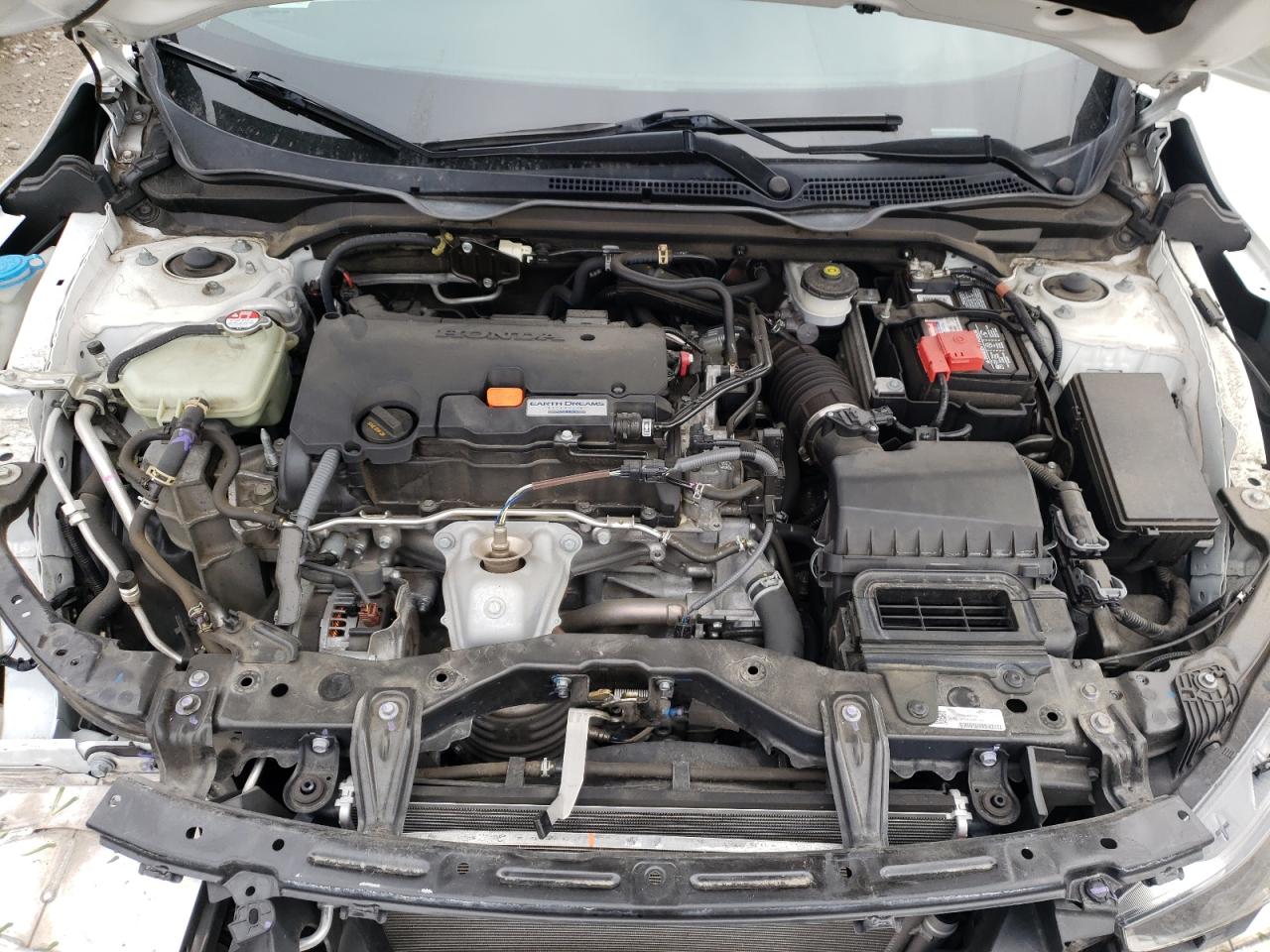 Photo 7 from auction – 2017 HONDA CIVIC LX with VIN 19XFC2F56HE025553