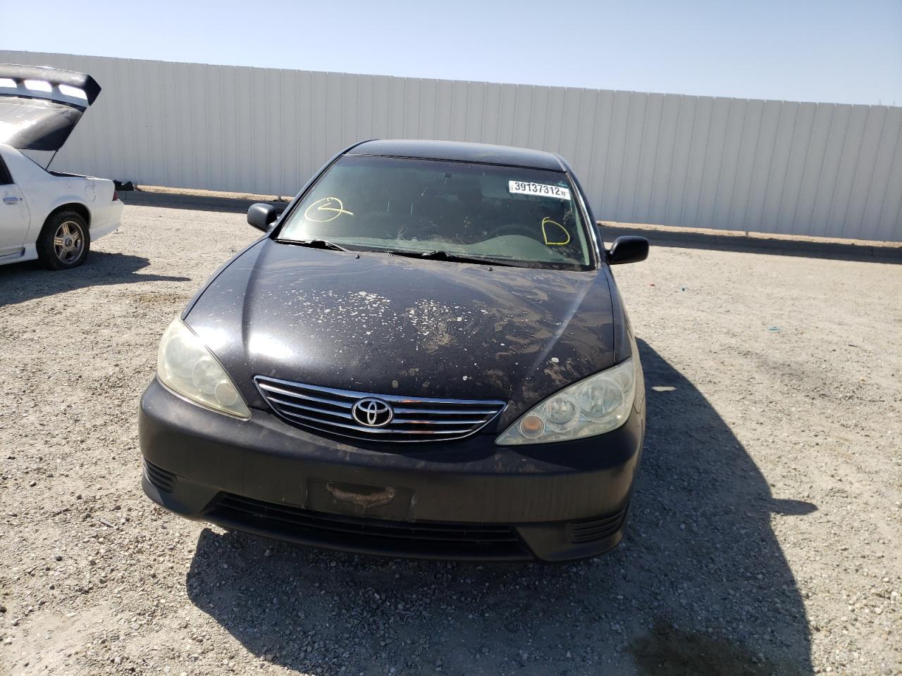 Photo 9 from auction – 2006 TOYOTA CAMRY LE with VIN 4T1BE32K06U675032